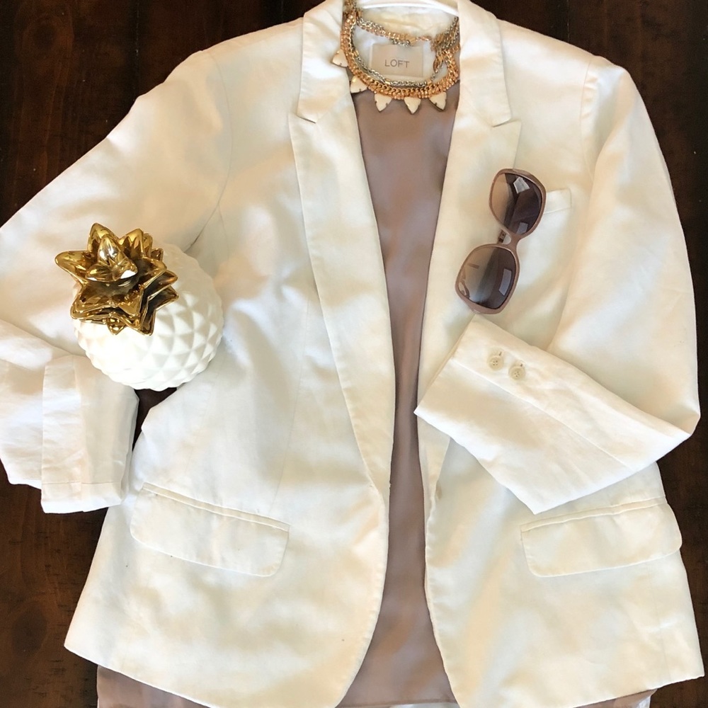 🥂🚨Ann Taylor Lightweight Long Fit Blazer